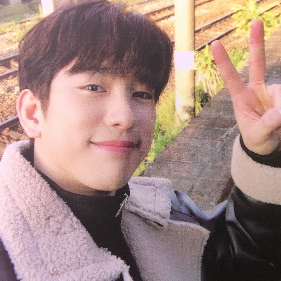 Jinyoung image