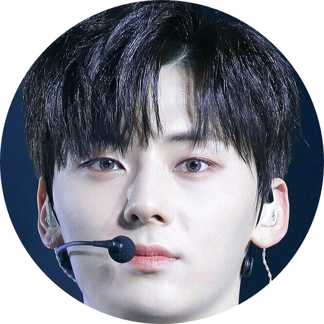 황민현 image