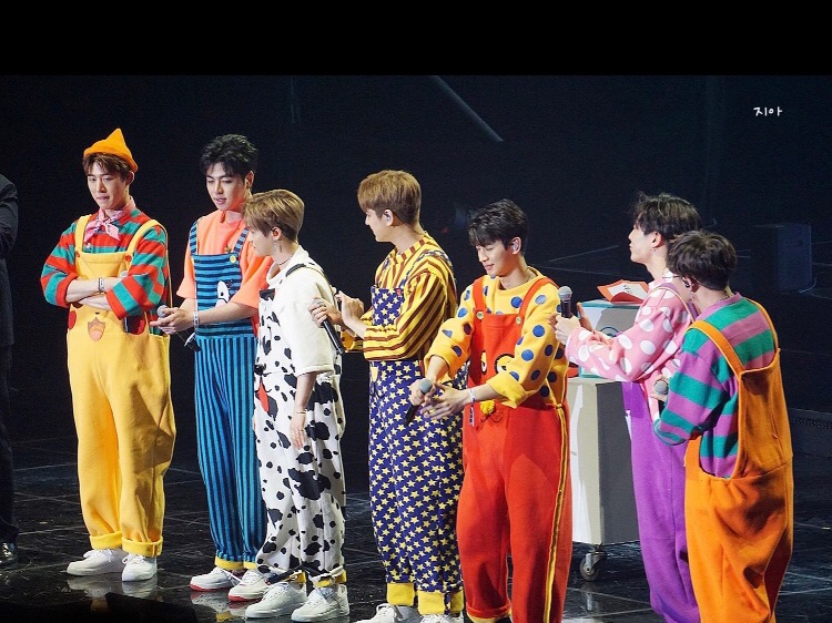 iKON los 7 enanitos (parte 2) thumbnail