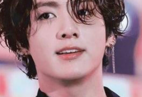 남국과 뷔에게 투표하세요 thumbnail