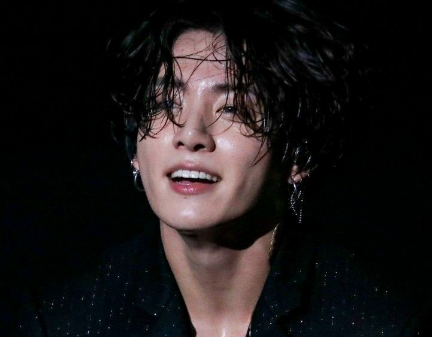 정국 thumbnail