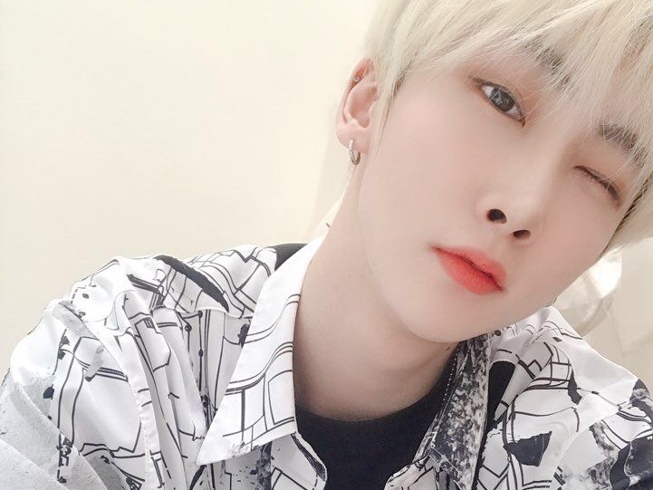 엄마 호영 thumbnail