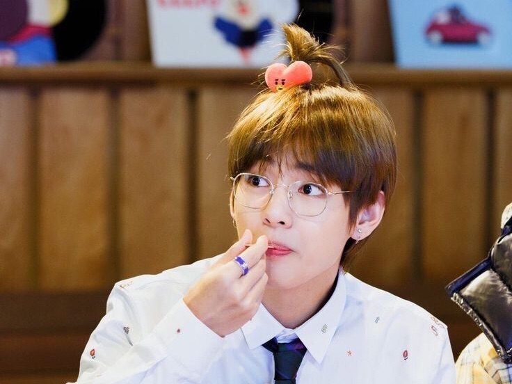 10년지기 친구와 연애???  thumbnail