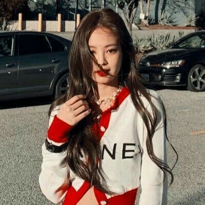 김 제 니 image