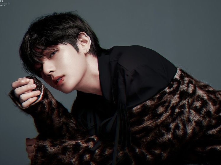 Honey, it's going to hurt a little, so bear with it. thumbnail