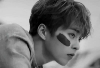 给Xiumin投票❤️ thumbnail