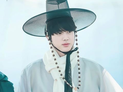 Plum Blossom: A Peek into the Crown Prince's Diary thumbnail