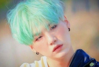 "E vissero felici e contenti" [Raccolta di racconti brevi] thumbnail