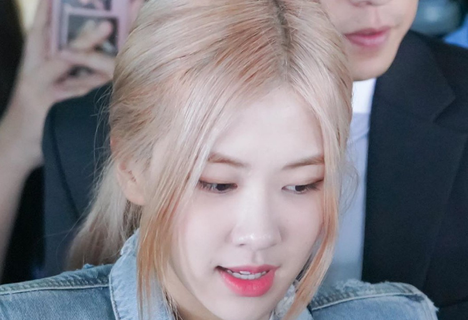 ROSÉ (Rosé) thumbnail