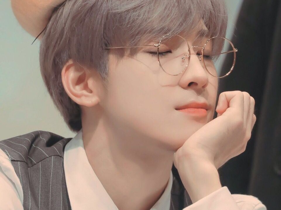 作家聊天交流​​室🌻 thumbnail