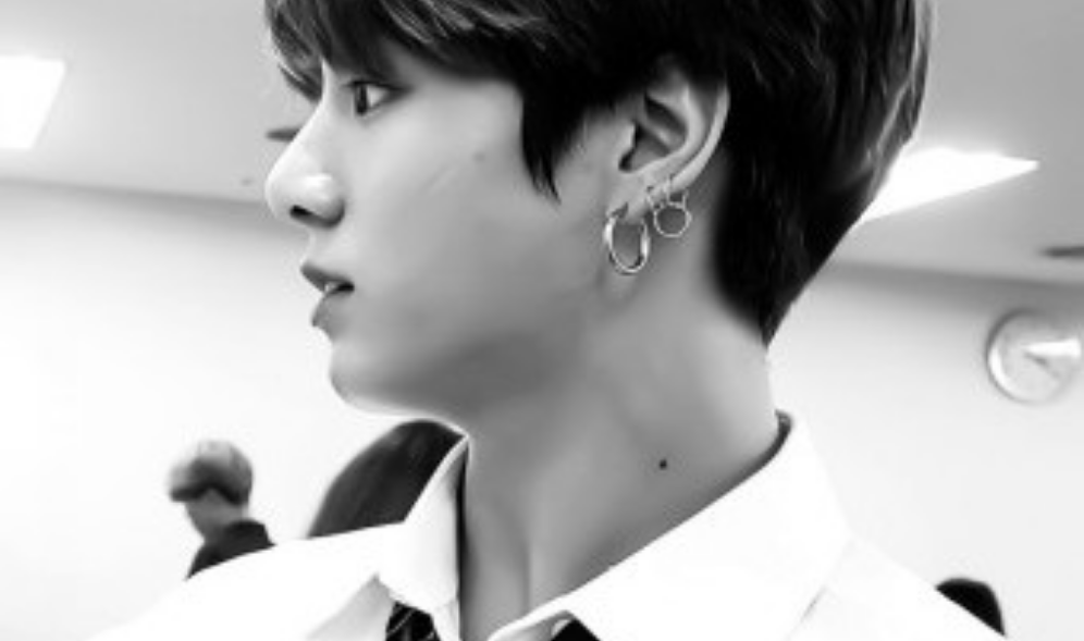 萬年: 만년의 사랑 thumbnail