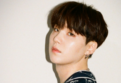 Aku tersesat dalam sebuah fanfic BL. thumbnail