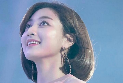 #AlwaysBeWithJihyo thumbnail
