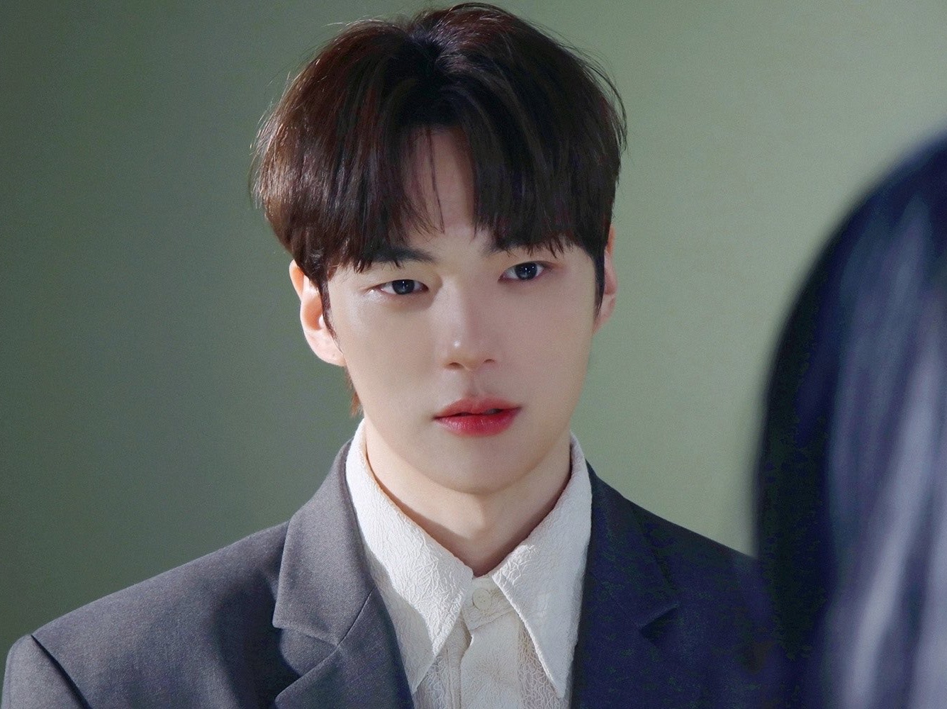 Surrogate human thumbnail