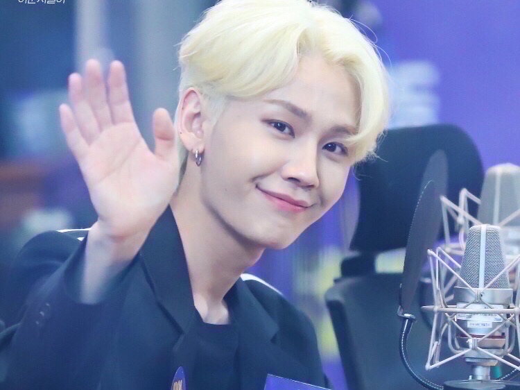 오빠들이 왜??... thumbnail