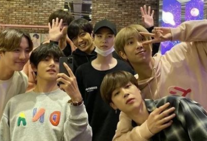 7 people like me [Free series] thumbnail