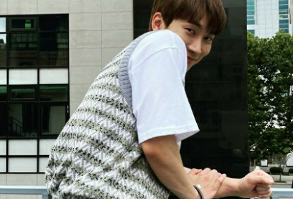 Eunkwang ottiene 3 milioni di voti! thumbnail