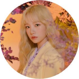 조유리(정색) image