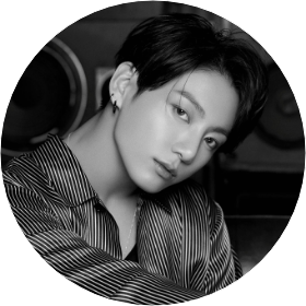 전정국(정색) image