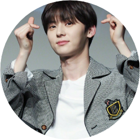황민현 image
