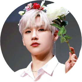 전웅(정색) image