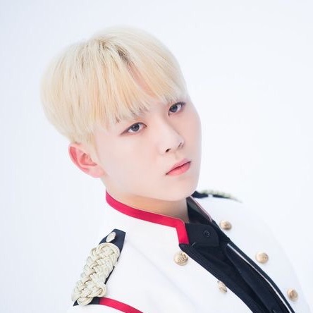 부승관 image