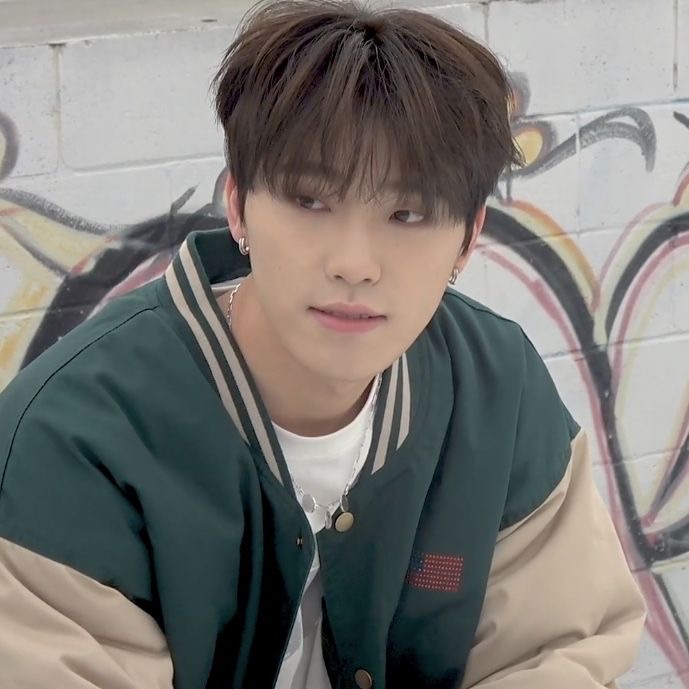 이디노 image