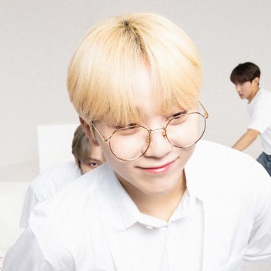 부승관 image