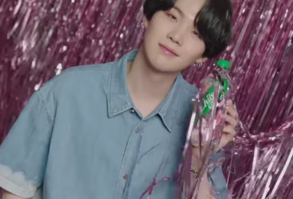 ¿Qué? ¿Quieres que vaya a una escuela a prueba de balas? thumbnail