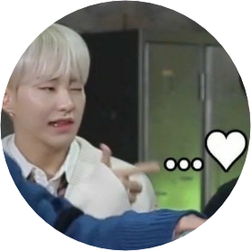 작가•••♡ image
