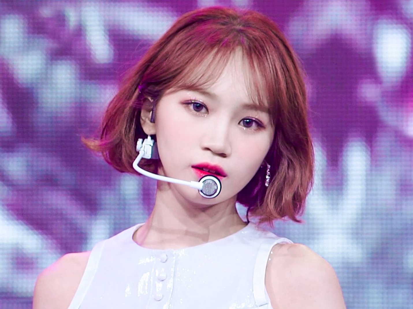 김채원 image