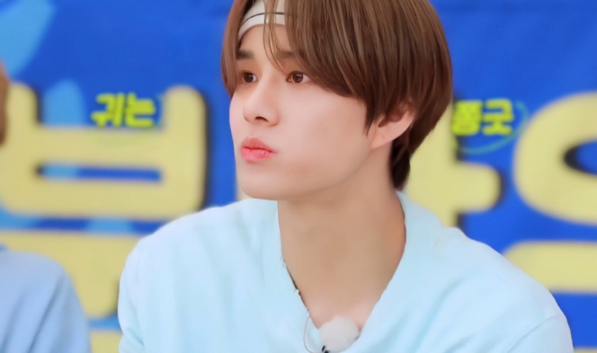 세계 옆에 thumbnail