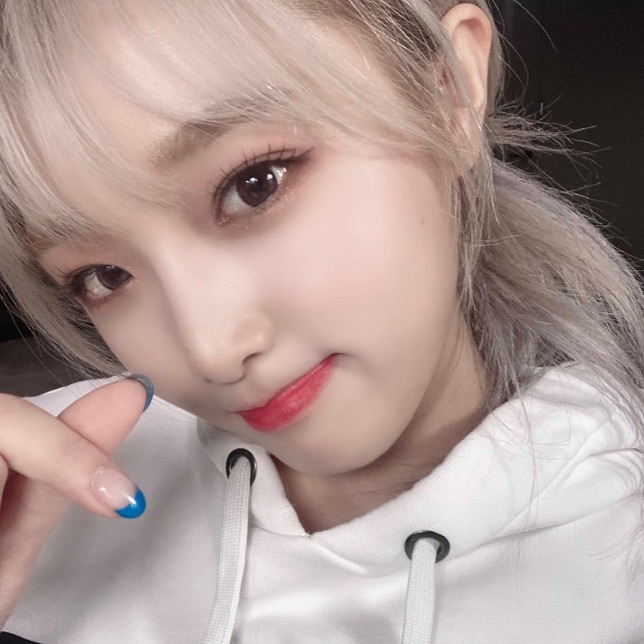 최예나 image