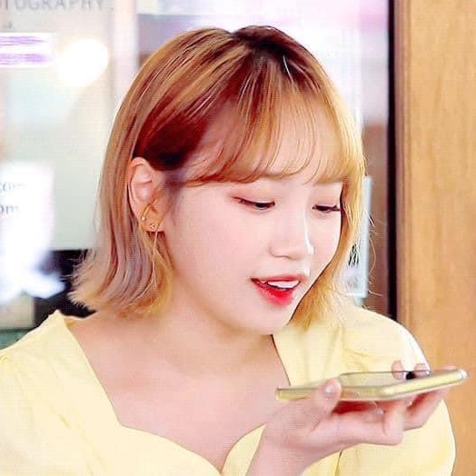 김채원 image