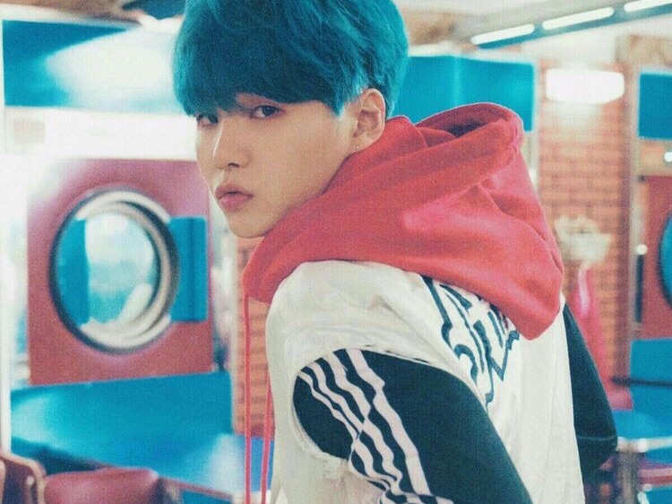 我嫁給了住在樓上的人。 thumbnail