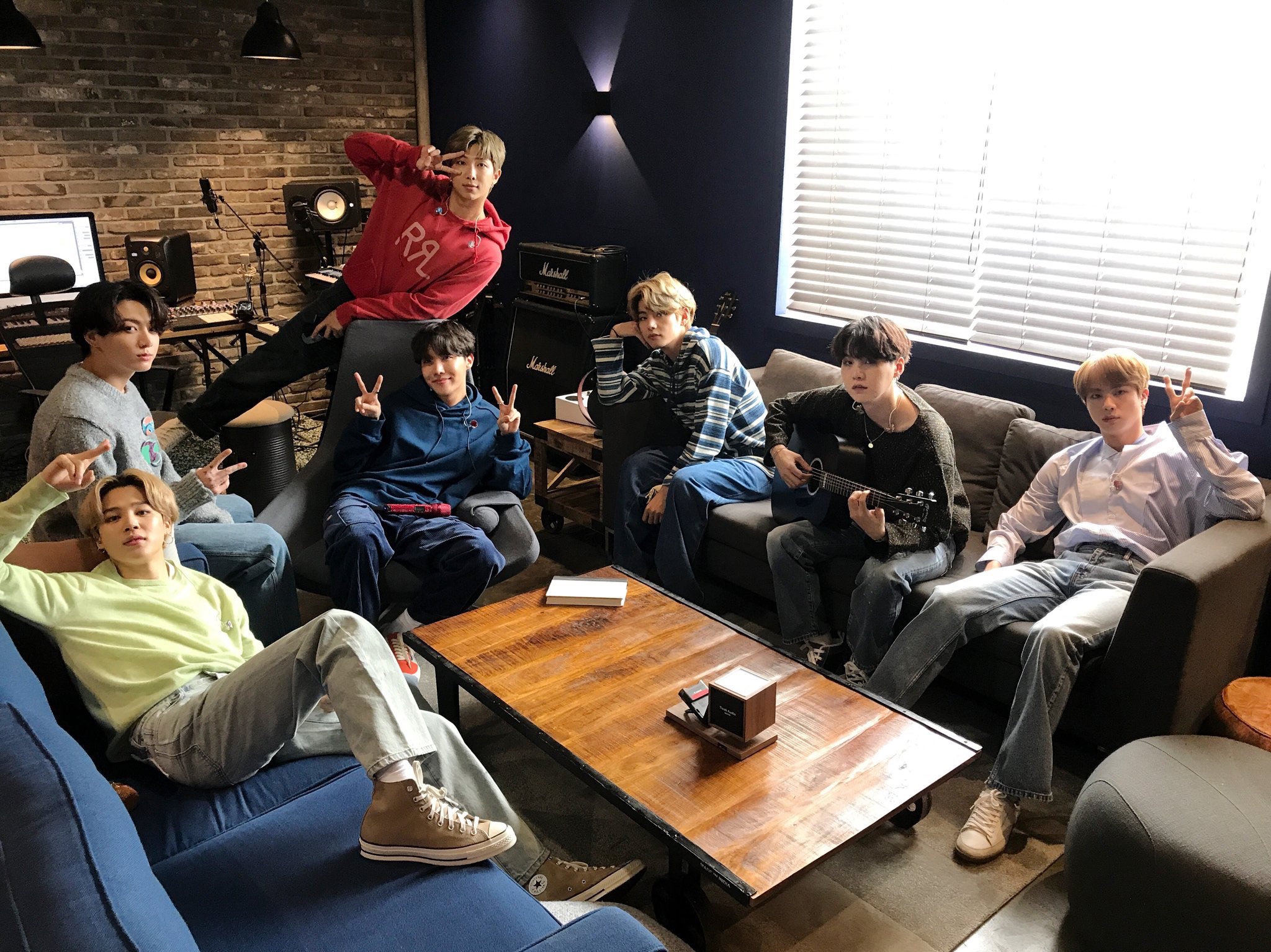 BÌNH CHỌN CHO TAEJIN VÀ ĐẶT TRƯỚC BE thumbnail