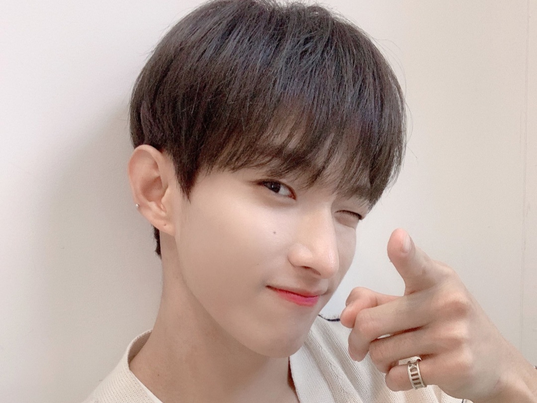 우리 친 오빠는 세븐틴!!!!!! thumbnail