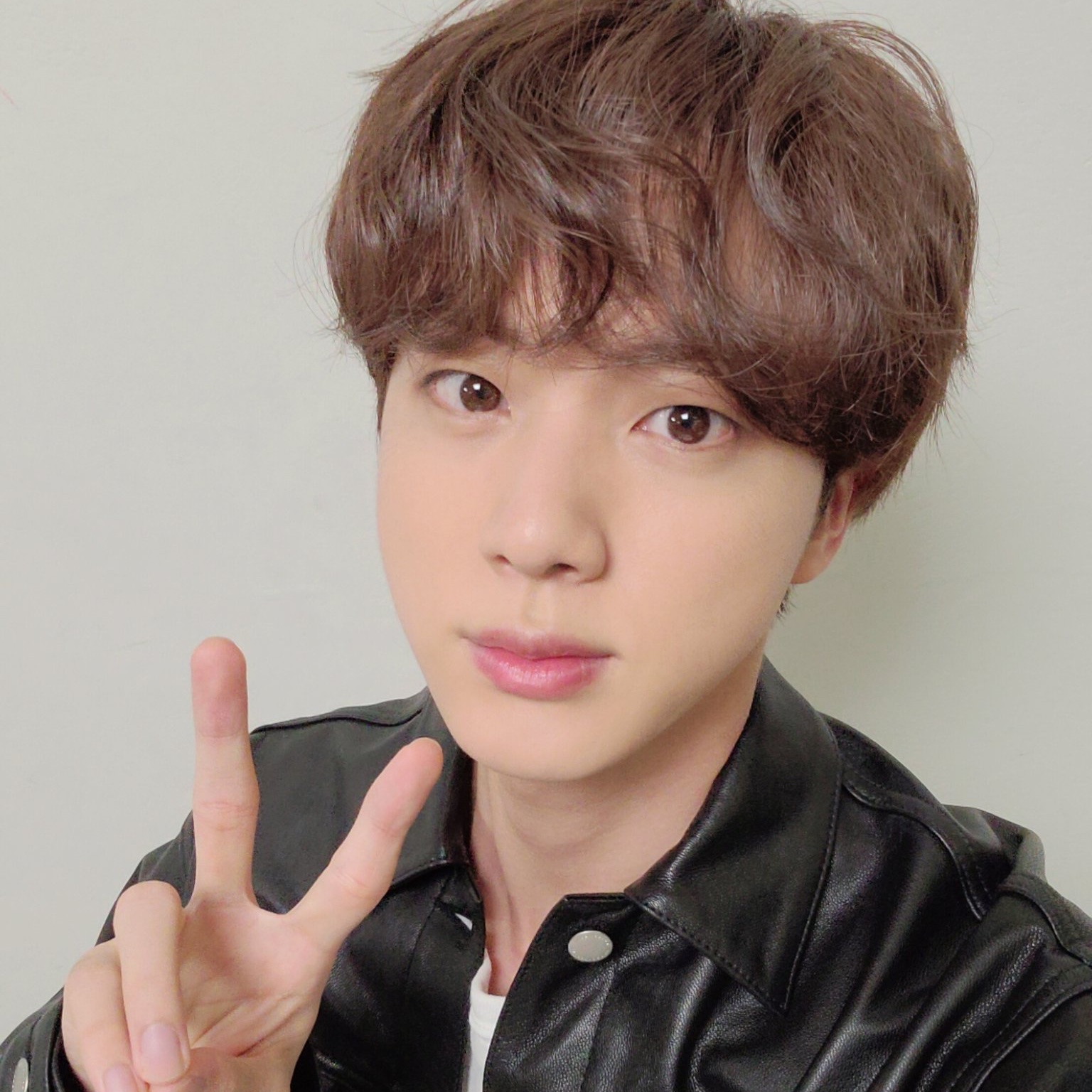 김석진 image