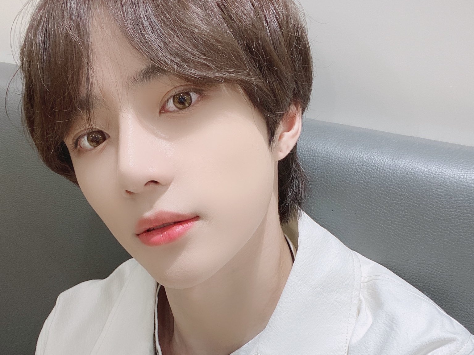 Secret Roommate thumbnail