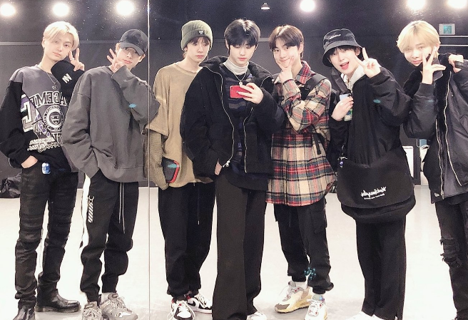 엔하이펜에 사는 사람 중에 누가 이걸 입겠어? thumbnail