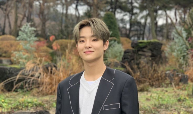 当他哭泣时 thumbnail