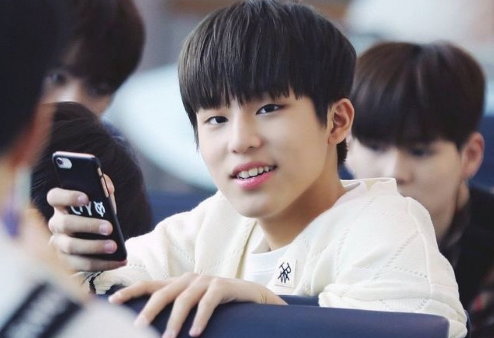 Jeongwooo Fan 在这里 thumbnail