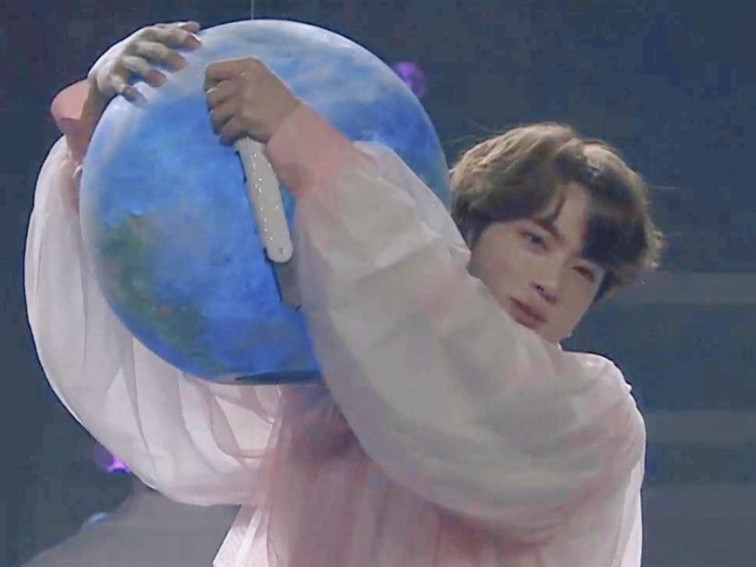 프린스 💜석진이 💜 thumbnail