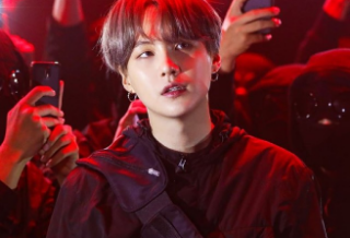 야만적인  thumbnail