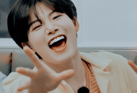 사랑스러운 코알라 소년 thumbnail