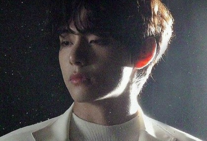 넌 남이 되고 오히려 더 좋아보여. thumbnail