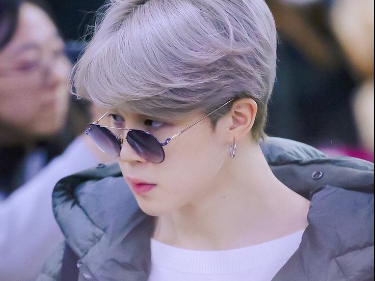 Một câu chuyện liên quan đến một băng nhóm côn đồ. thumbnail