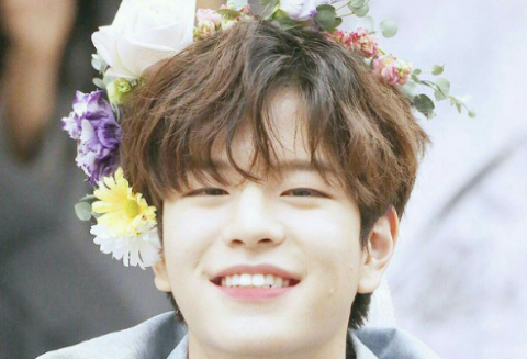 The idol who wants fans happy thumbnail