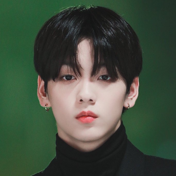 최수빈 image