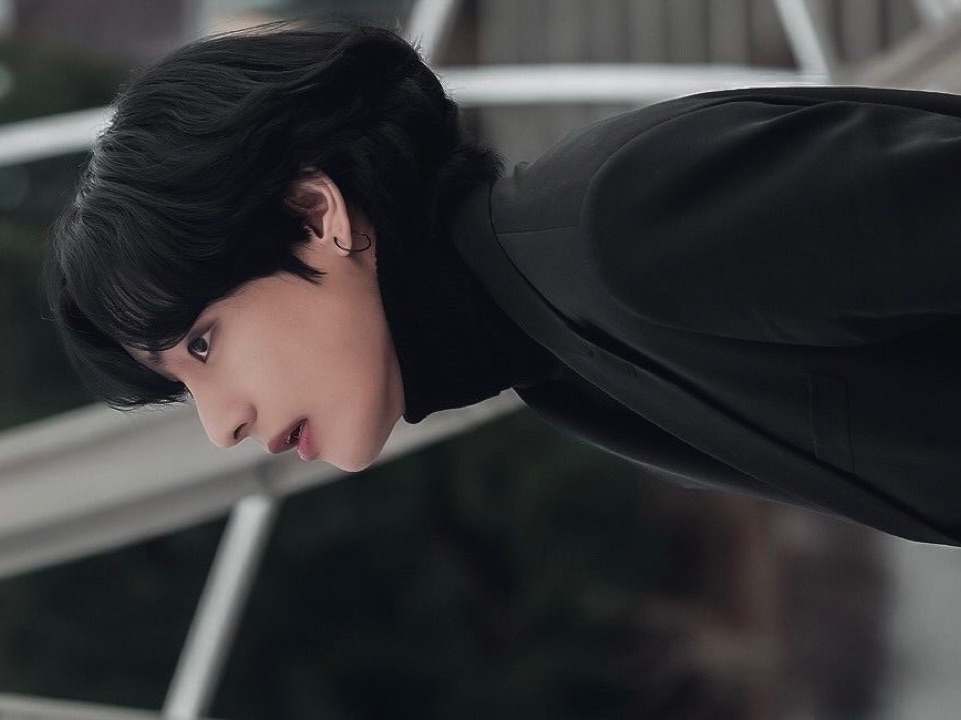 I'm in love with the guy downstairs thumbnail